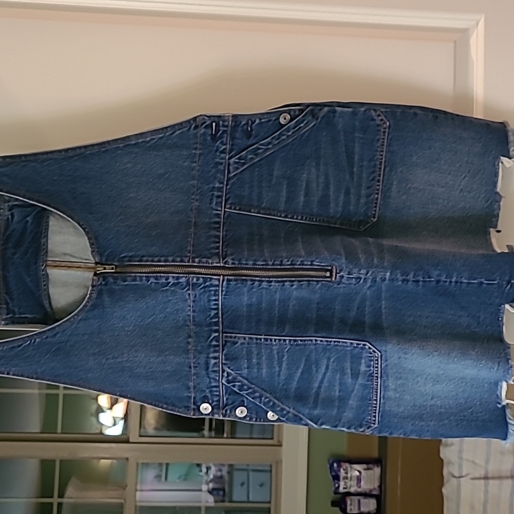 Overall skirt